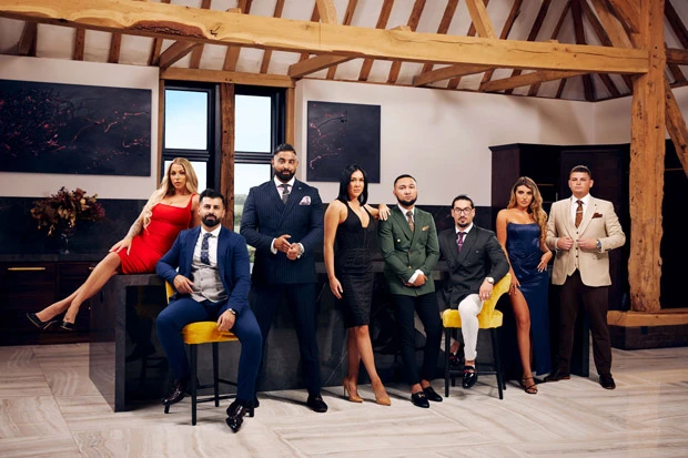 Channel 4 — Mega Mansion Hunters